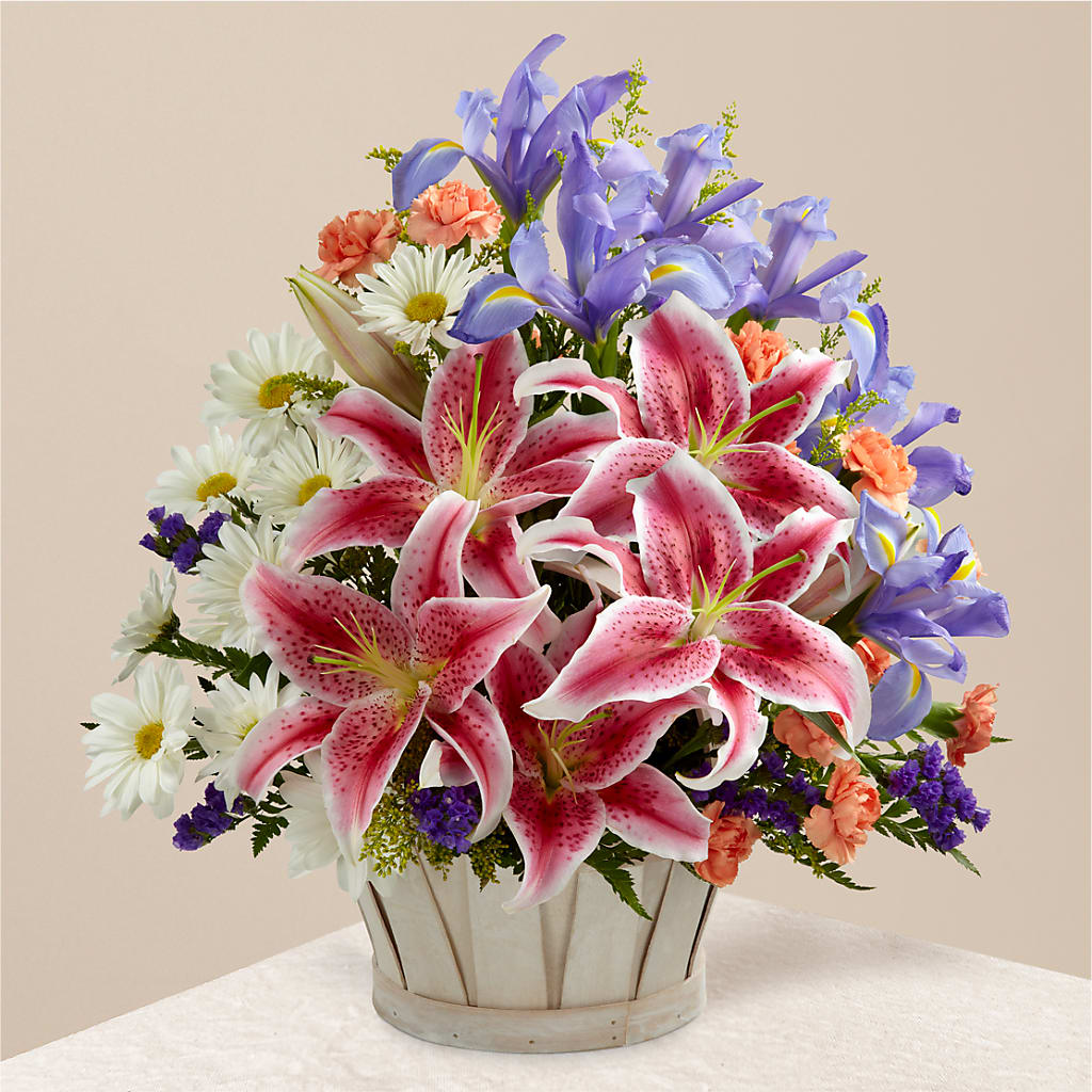 The Wondrous Nature Bouquet – HALL'S GIFT AND TREASURES FLORAL DESIGN, Vicksburg MS