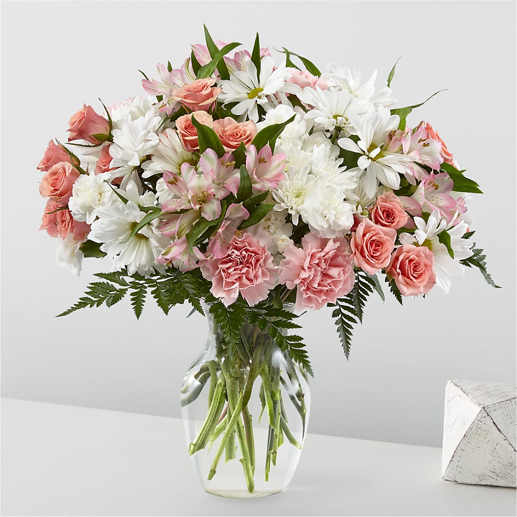 Blush Crush Bouquet – HALL'S GIFT AND TREASURES FLORAL DESIGN, Vicksburg MS