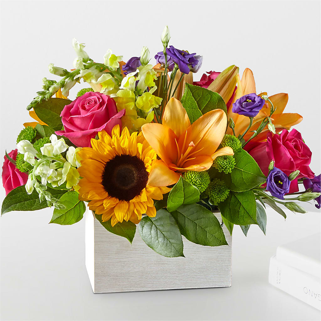 Best Day Box Bouquet – HALL'S GIFT AND TREASURES FLORAL DESIGN, Vicksburg MS