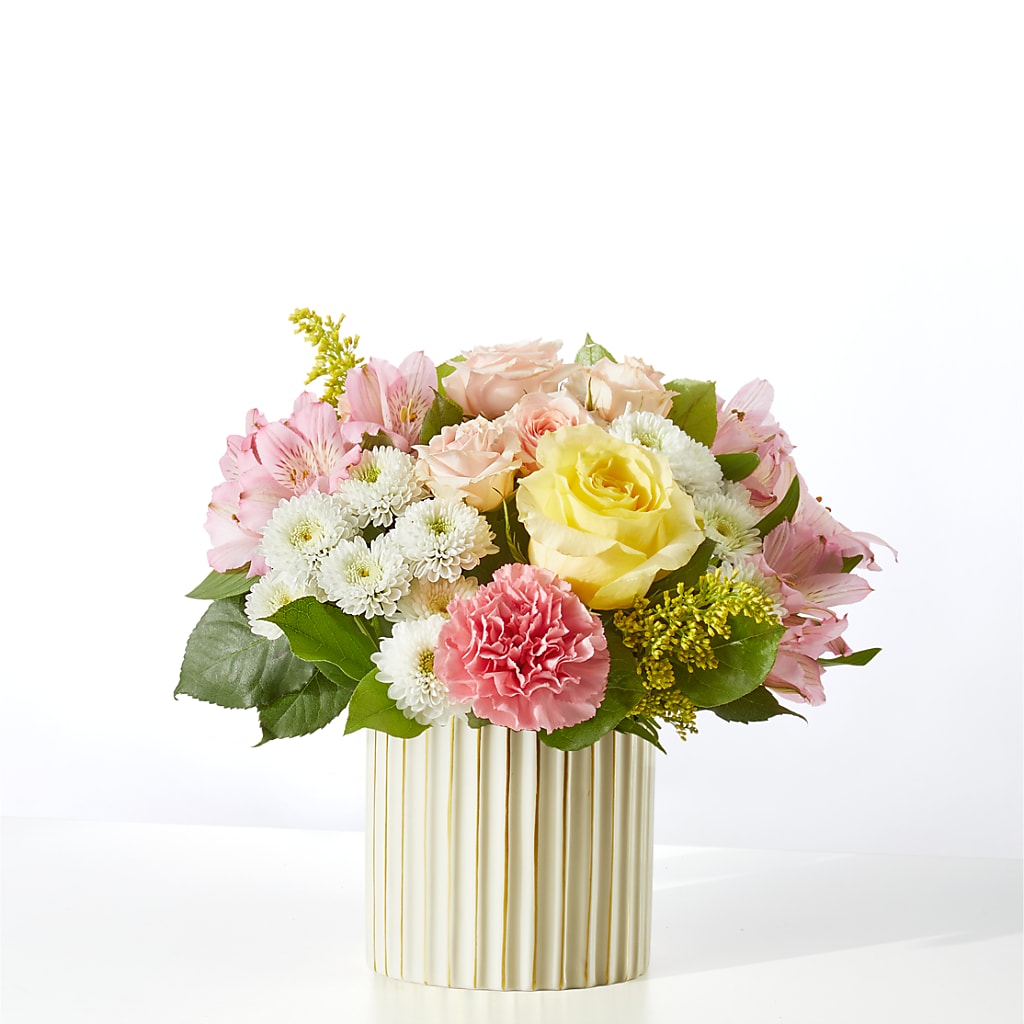 Watercolors Bouquet – HALL'S GIFT AND TREASURES FLORAL DESIGN, Vicksburg MS