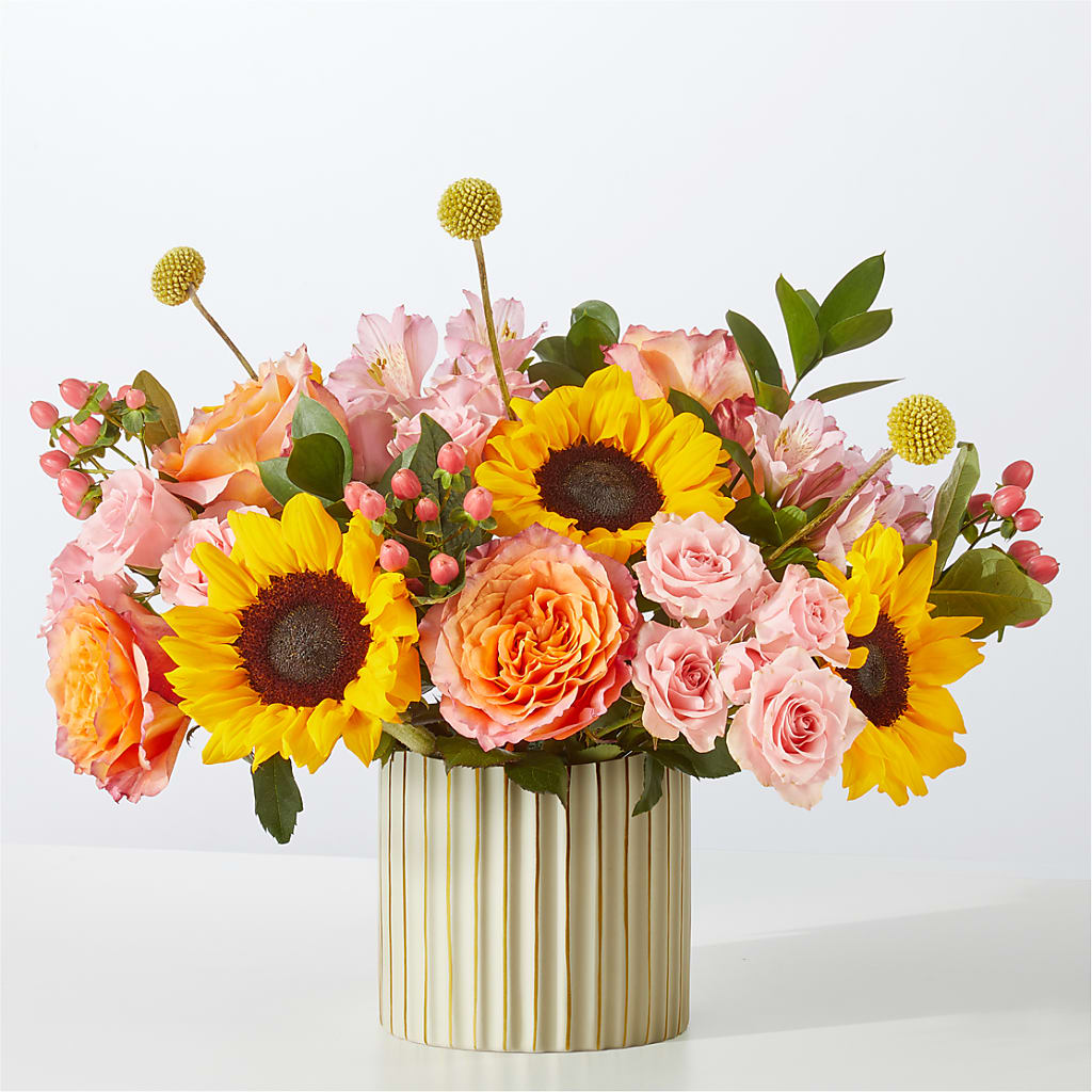 Sun's Out Bouquet – HALL'S GIFT AND TREASURES FLORAL DESIGN, Vicksburg MS