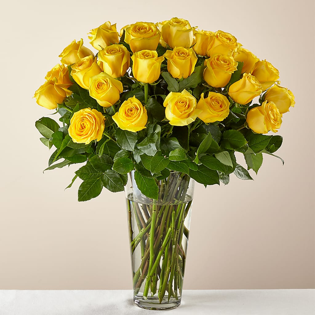 Long Stem Yellow Rose Bouquet – HALL'S GIFT AND TREASURES FLORAL DESIGN, Vicksburg MS