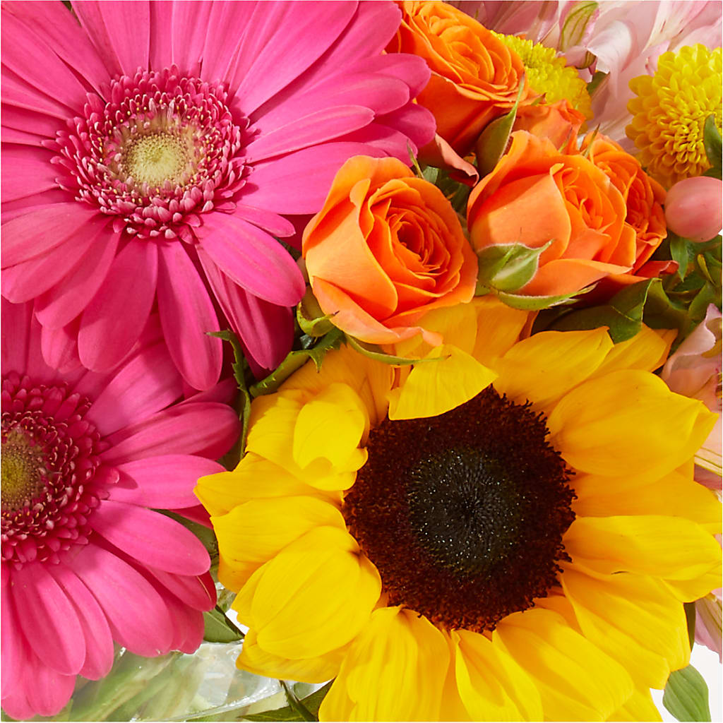 Florist Original Mixed Bouquet – HALL'S GIFT AND TREASURES FLORAL DESIGN, Vicksburg MS