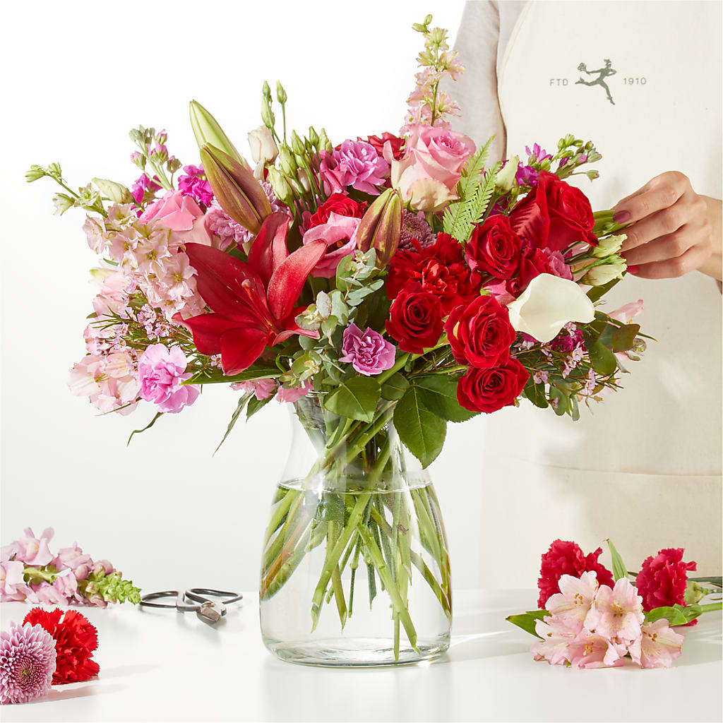 Together Forever - A Florist Original – HALL'S GIFT AND TREASURES FLORAL DESIGN, Vicksburg MS