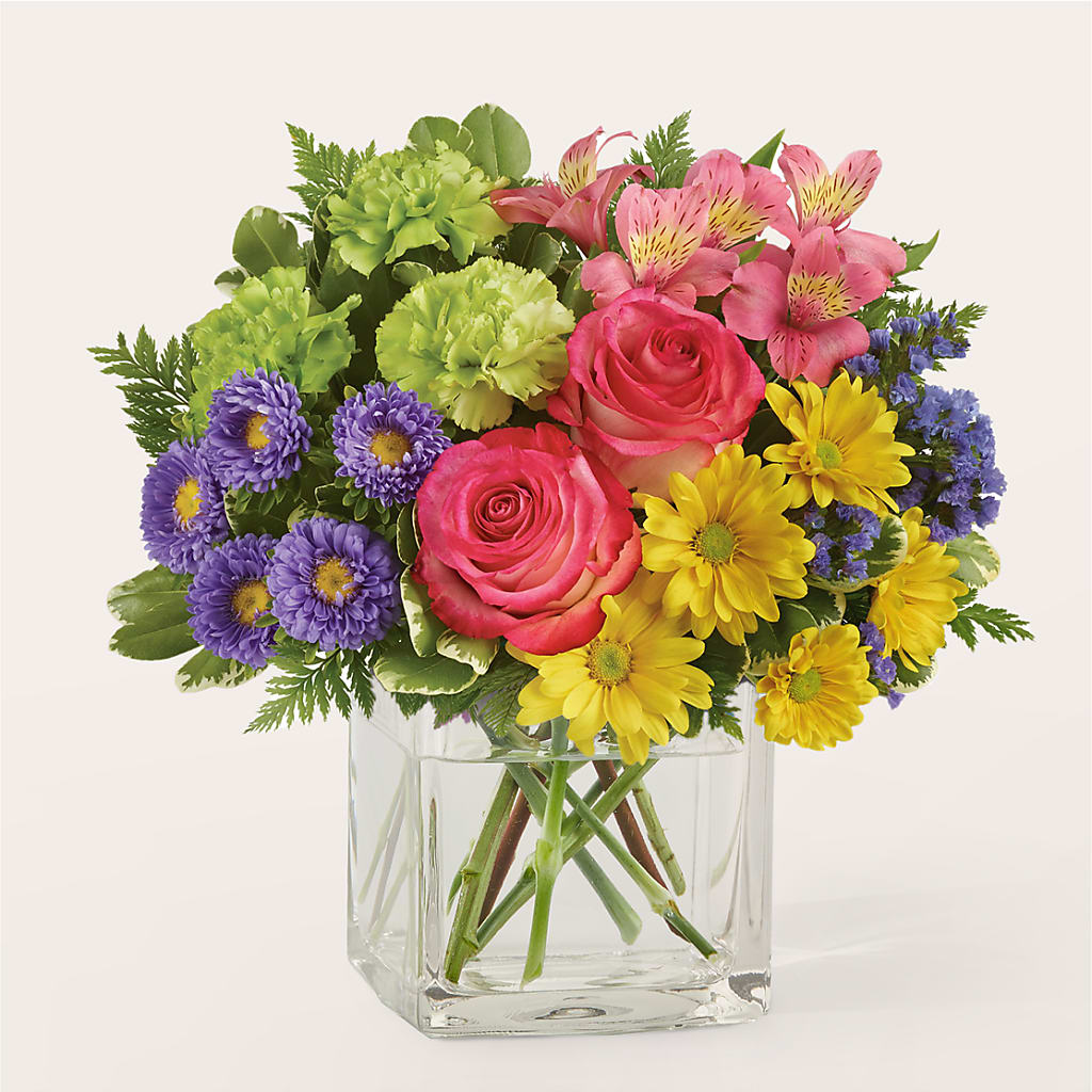 Candy Jar Bouquet – HALL'S GIFT AND TREASURES FLORAL DESIGN, Vicksburg MS