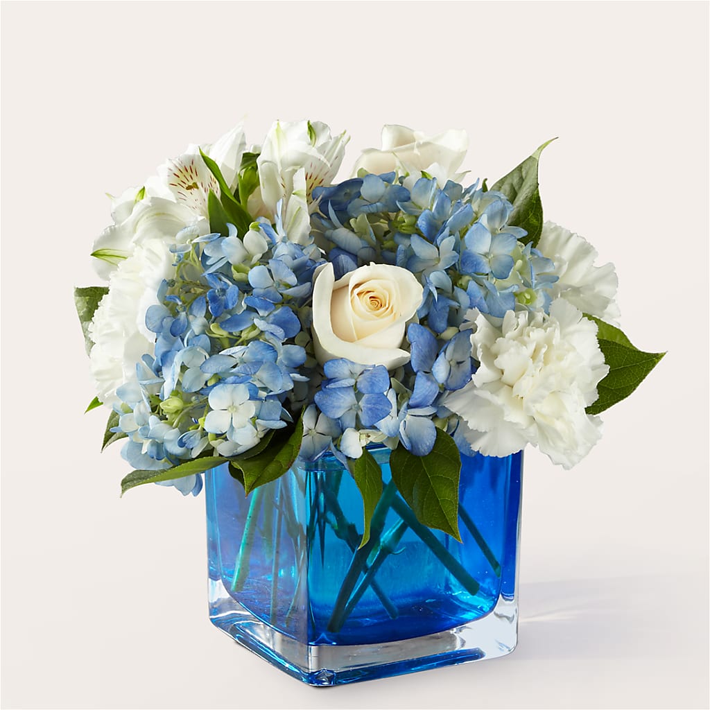 Soothing Waters Bouquet – HALL'S GIFT AND TREASURES FLORAL DESIGN, Vicksburg MS