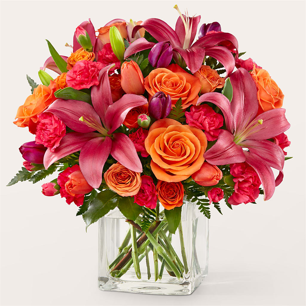 Lucky Lily Bouquet – HALL'S GIFT AND TREASURES FLORAL DESIGN, Vicksburg MS