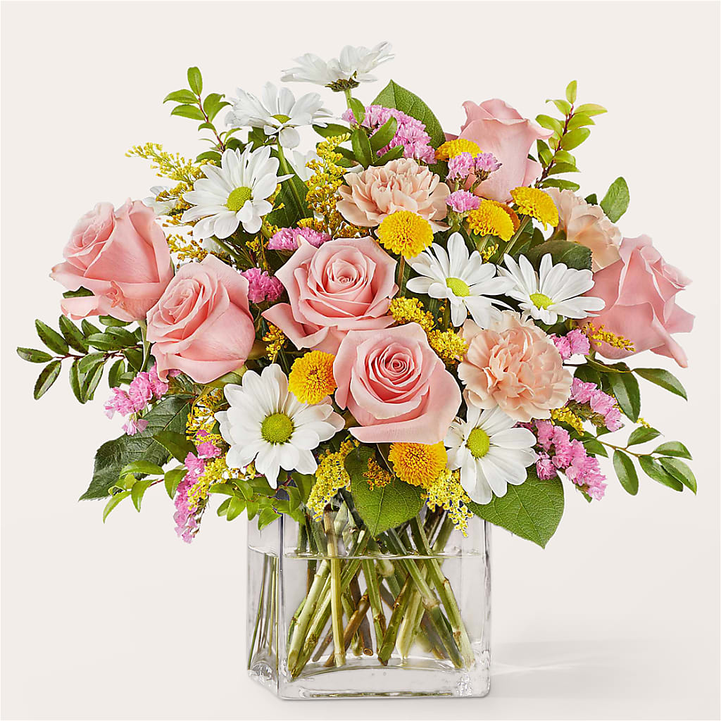 Country Cottage Bouquet – HALL'S GIFT AND TREASURES FLORAL DESIGN, Vicksburg MS