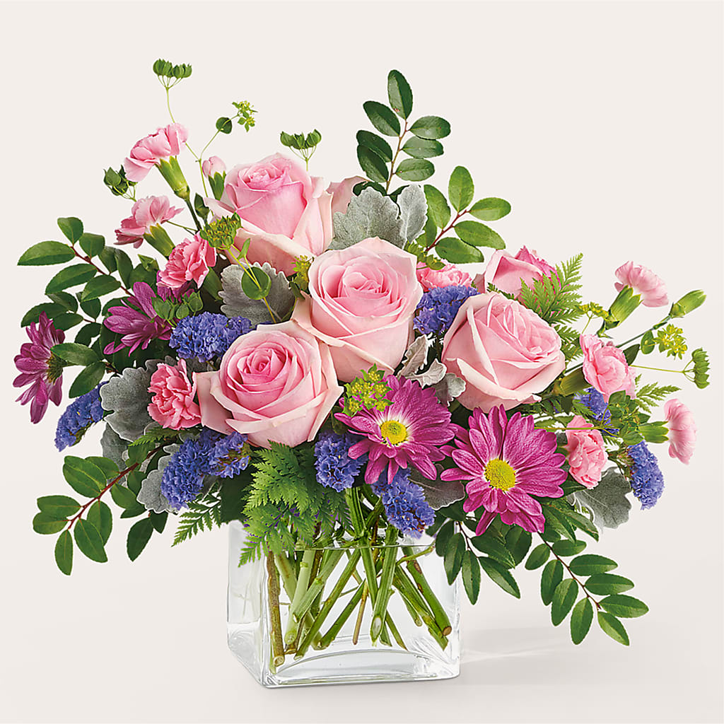 Starlet Bouquet – HALL'S GIFT AND TREASURES FLORAL DESIGN, Vicksburg MS