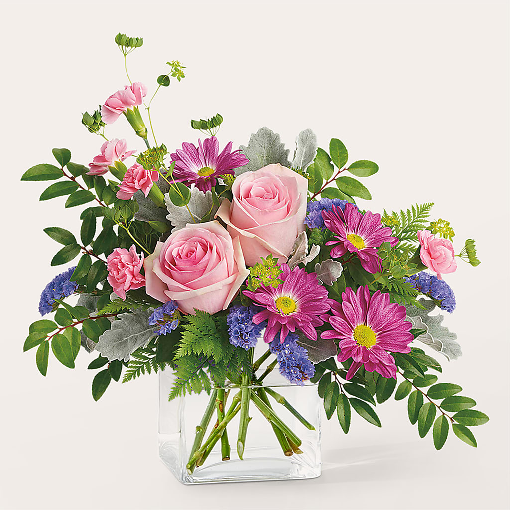 Starlet Bouquet – HALL'S GIFT AND TREASURES FLORAL DESIGN, Vicksburg MS