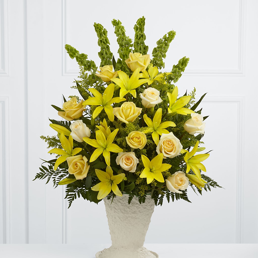 Golden Memories Arrangement – HALL'S GIFT AND TREASURES FLORAL DESIGN, Vicksburg MS