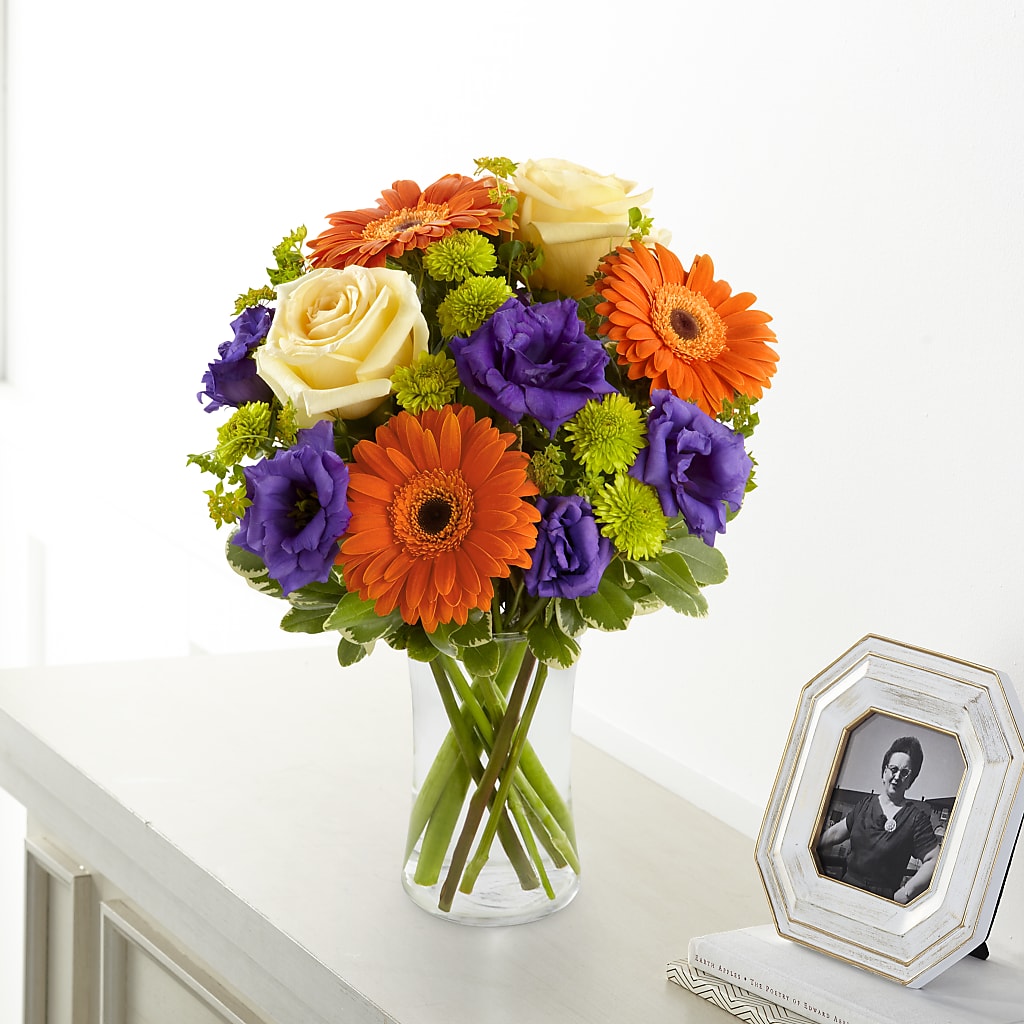 Rays of Solace Bouquet – HALL'S GIFT AND TREASURES FLORAL DESIGN, Vicksburg MS