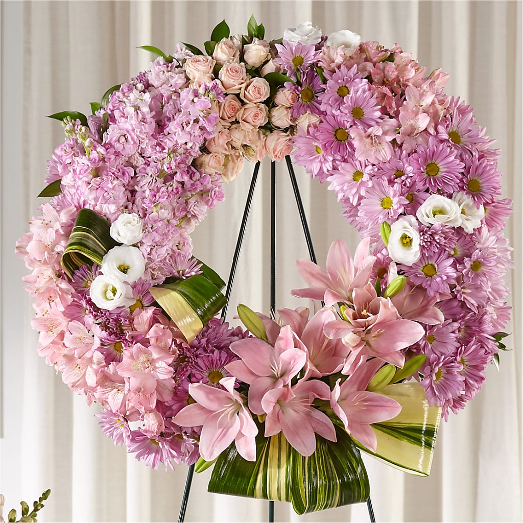 Gift of Warmth Wreath – HALL'S GIFT AND TREASURES FLORAL DESIGN, Vicksburg MS