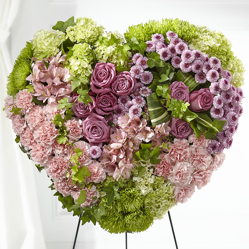 Heartwarming Standing Heart – HALL'S GIFT AND TREASURES FLORAL DESIGN, Vicksburg MS