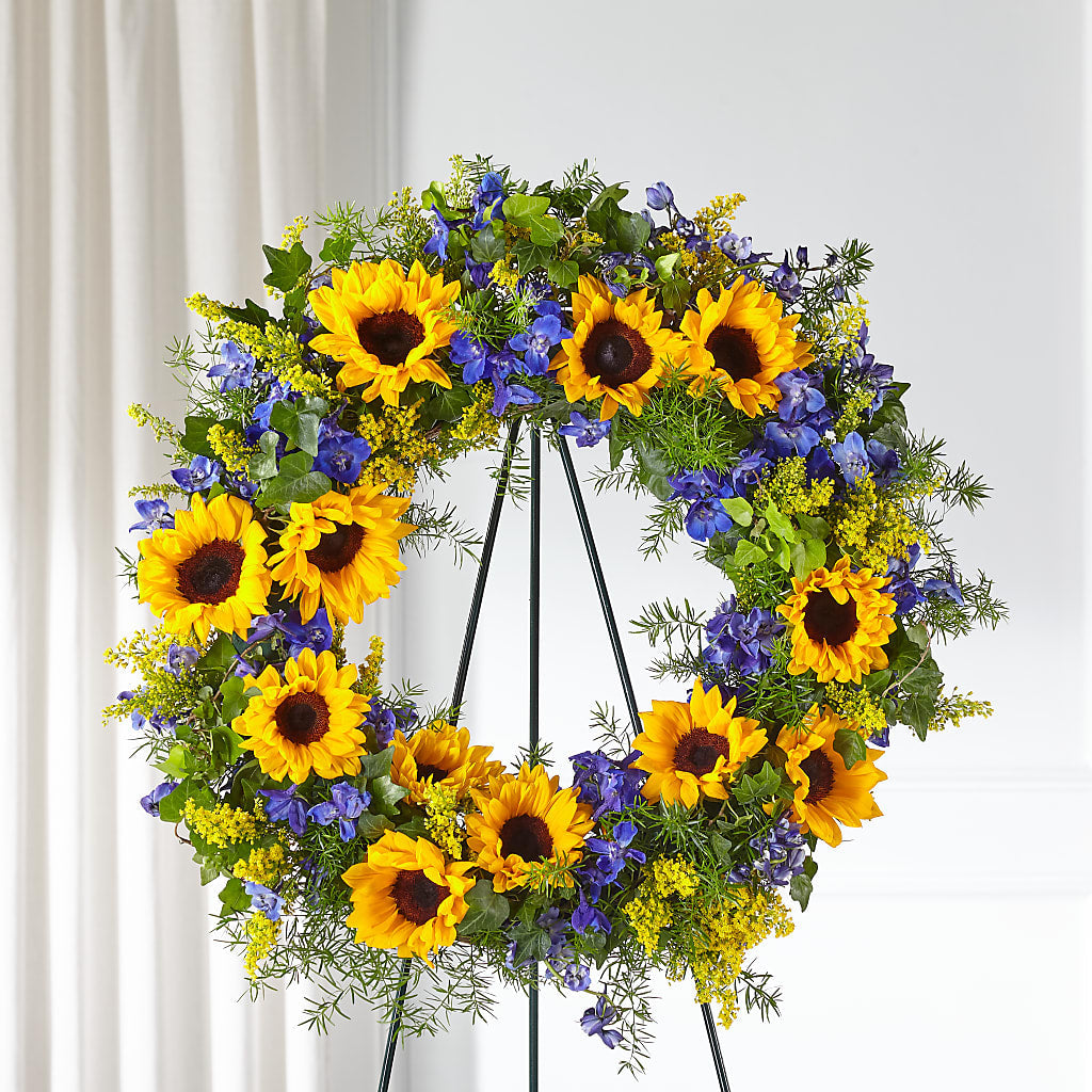 Bright Rays Wreath – HALL'S GIFT AND TREASURES FLORAL DESIGN, Vicksburg MS