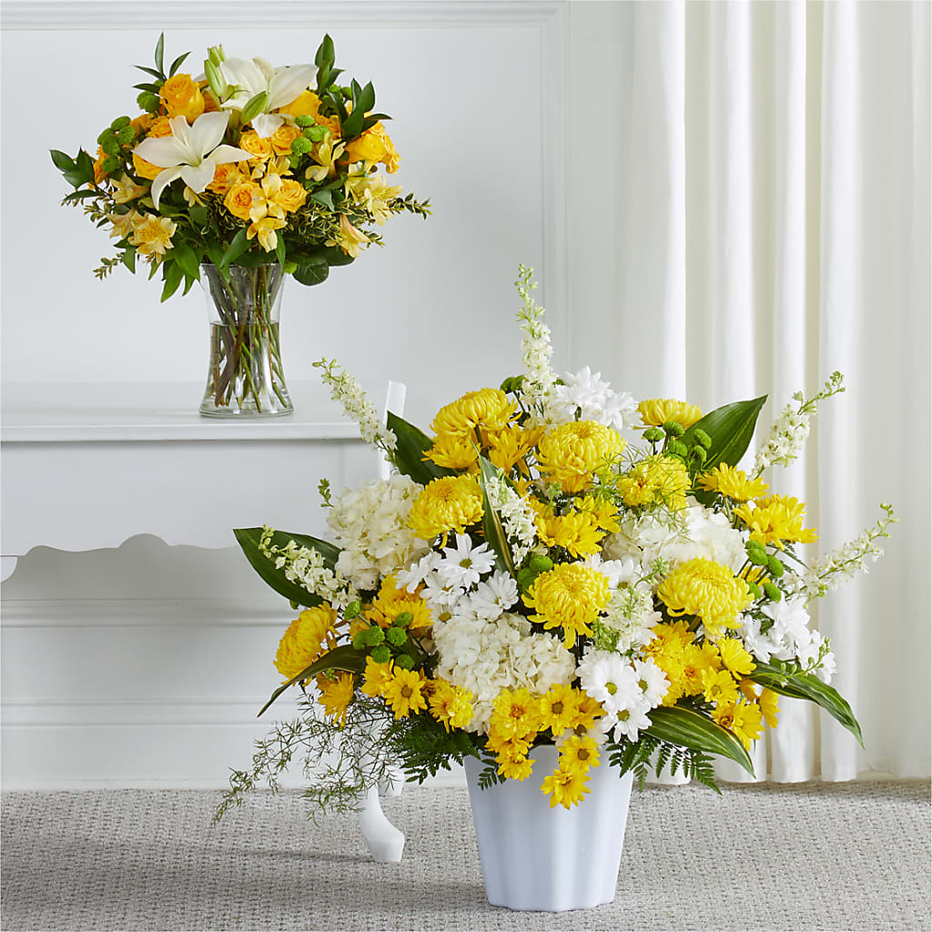 Warm Remembrance Bundles – HALL'S GIFT AND TREASURES FLORAL DESIGN, Vicksburg MS