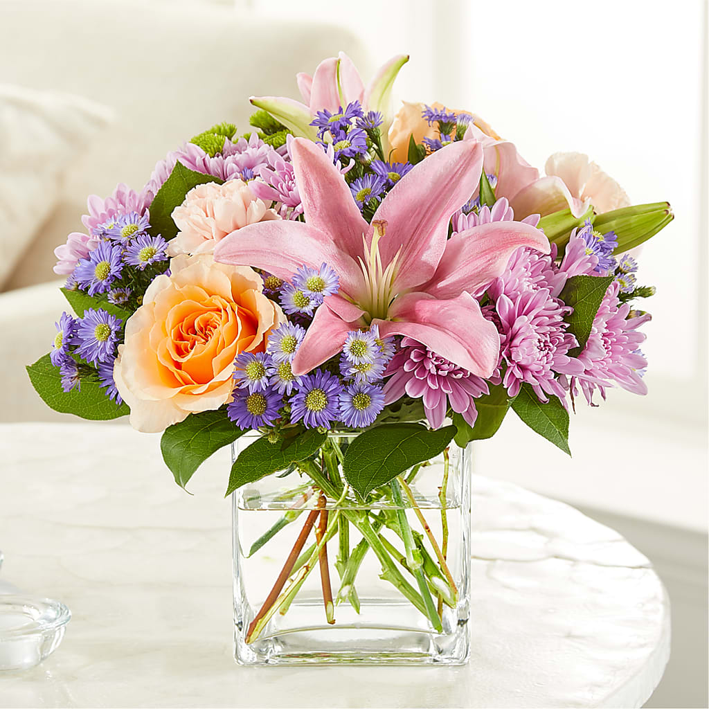 Delicate Details Bouquet – HALL'S GIFT AND TREASURES FLORAL DESIGN, Vicksburg MS