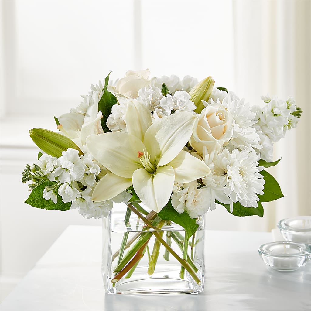 Gentle Breeze Bouquet – HALL'S GIFT AND TREASURES FLORAL DESIGN, Vicksburg MS