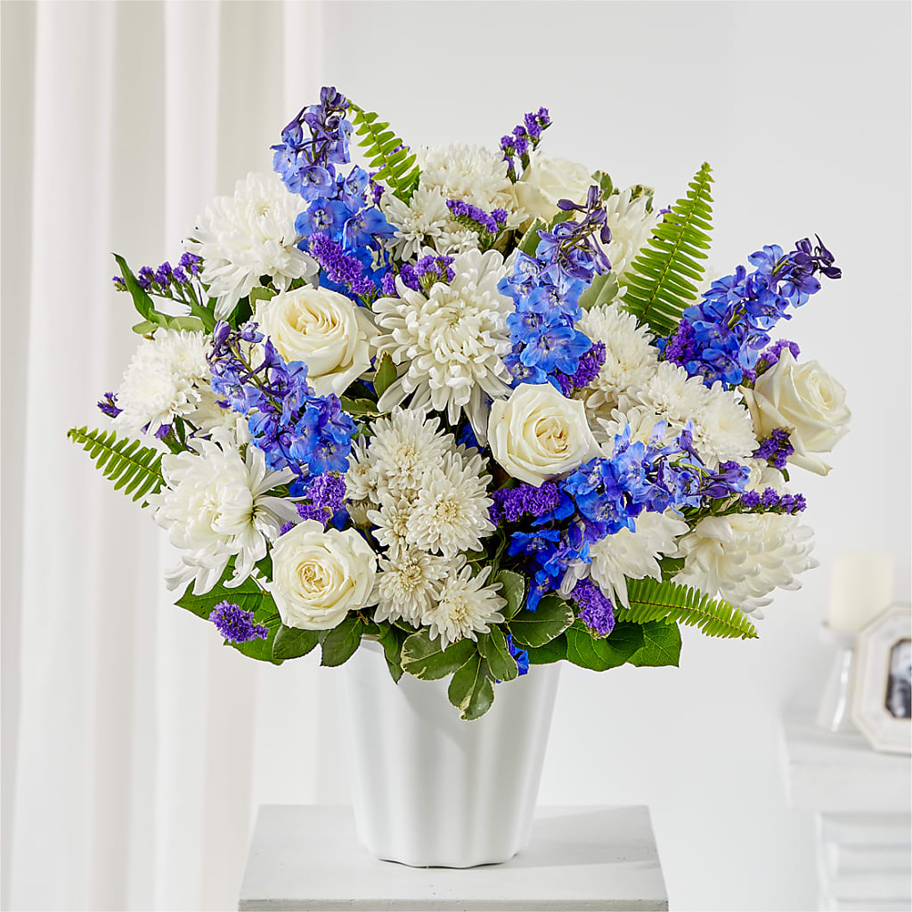 Hold Dear Tabletop Basket – HALL'S GIFT AND TREASURES FLORAL DESIGN, Vicksburg MS