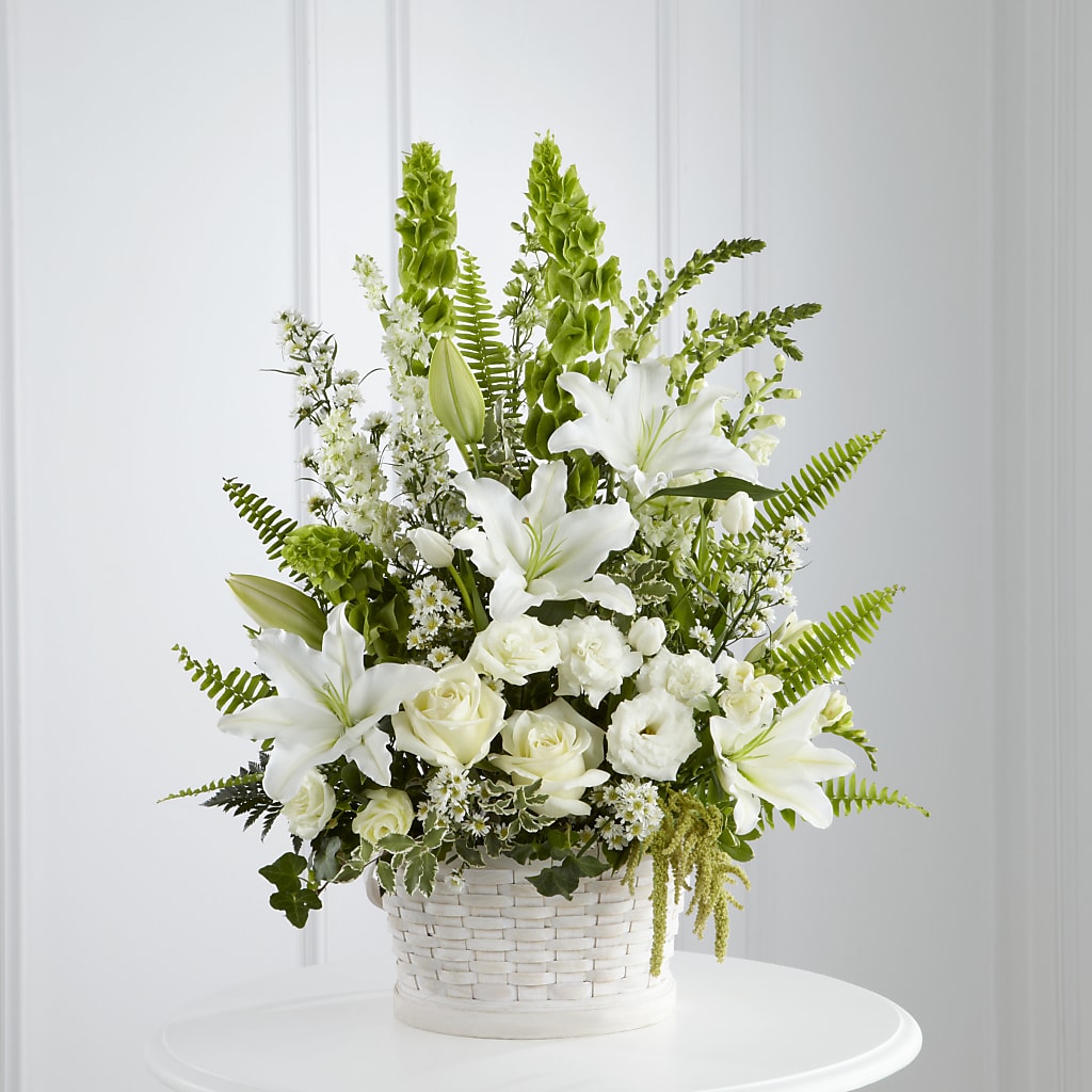 In Our Thoughts Arrangement – HALL'S GIFT AND TREASURES FLORAL DESIGN, Vicksburg MS