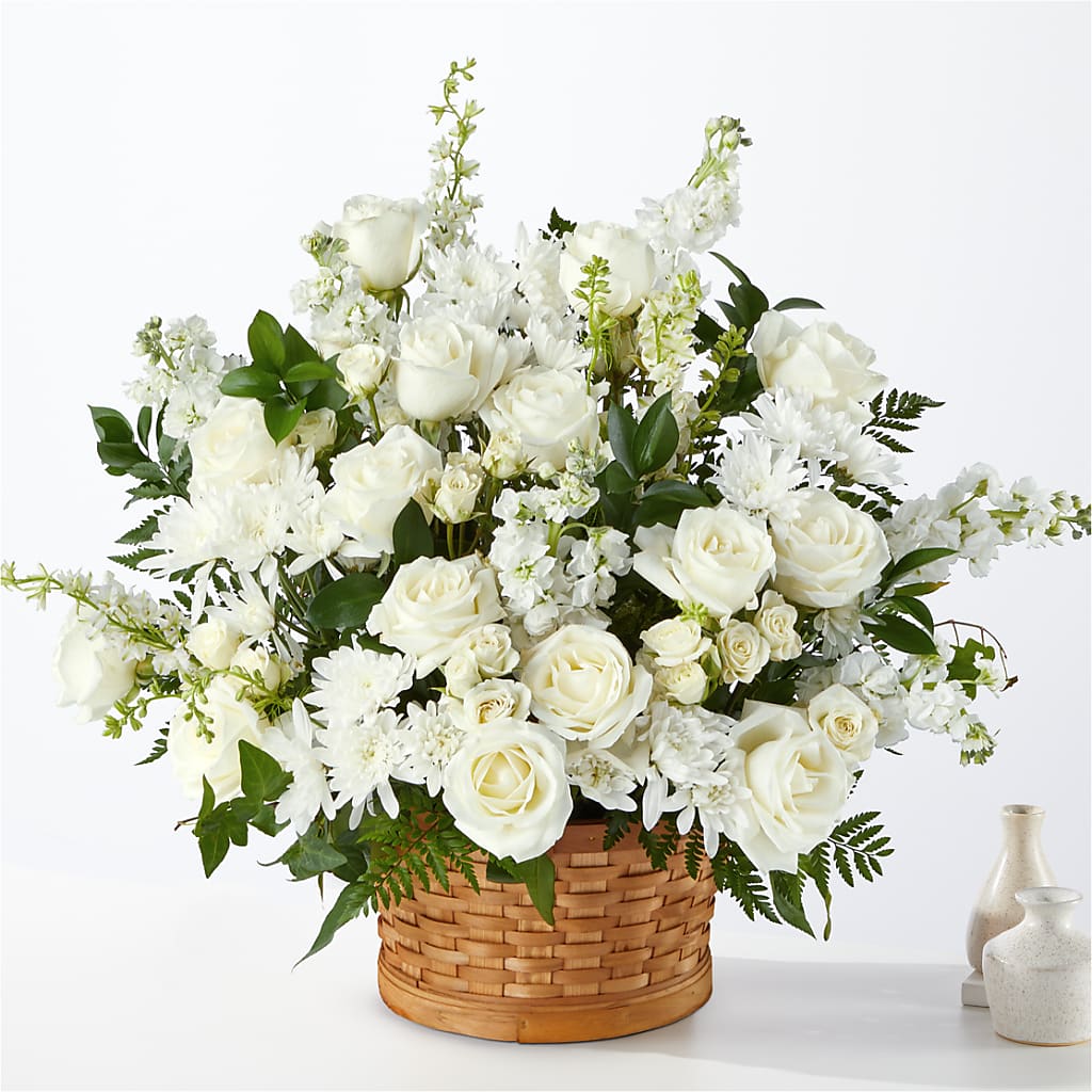 Heartfelt Condolences Arrangement – HALL'S GIFT AND TREASURES FLORAL DESIGN, Vicksburg MS