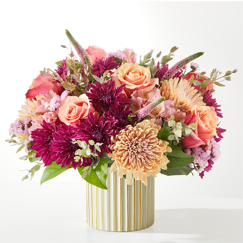 Berry Cobbler Bouquet with Ivory Vase – HALL'S GIFT AND TREASURES FLORAL DESIGN, Vicksburg MS