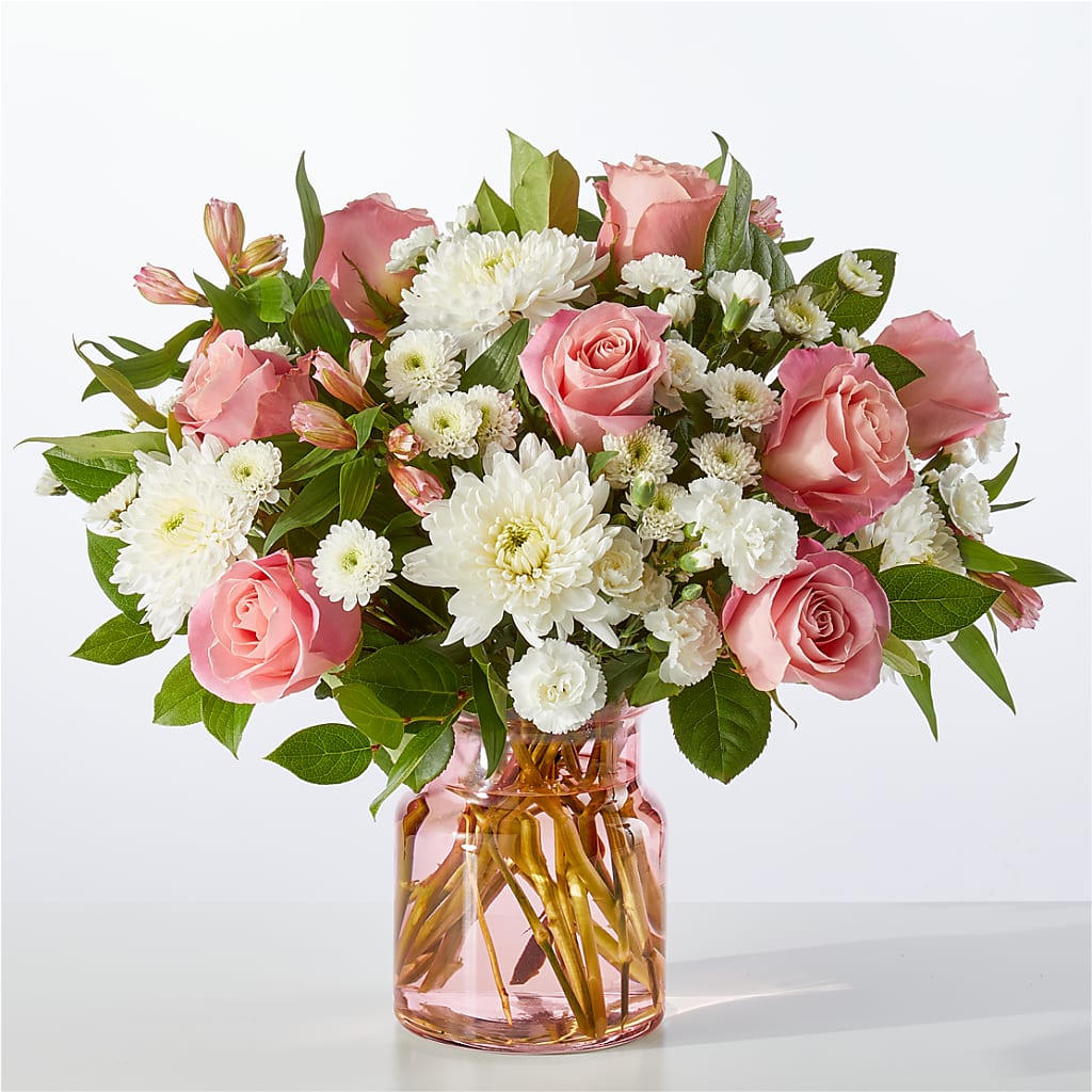 Infatuated Bouquet – HALL'S GIFT AND TREASURES FLORAL DESIGN, Vicksburg MS