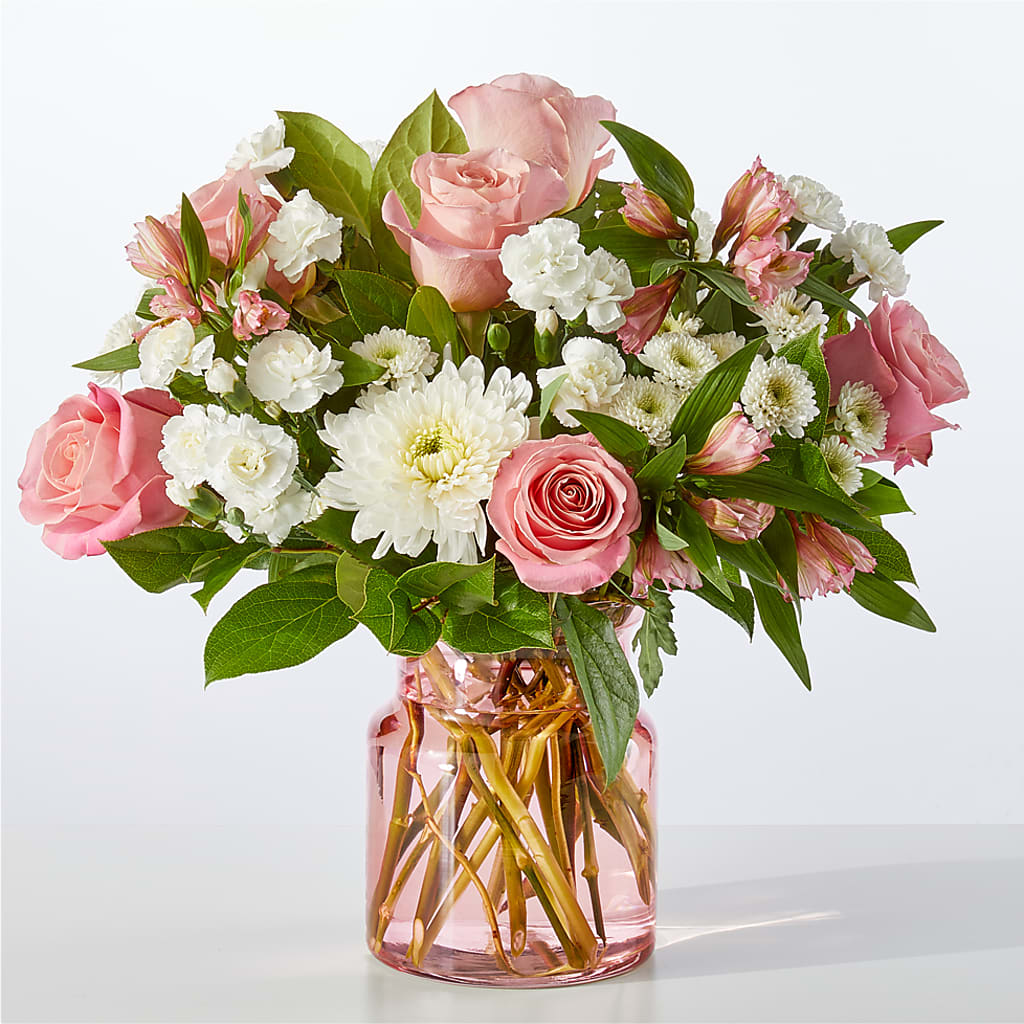 Infatuated Bouquet – HALL'S GIFT AND TREASURES FLORAL DESIGN, Vicksburg MS