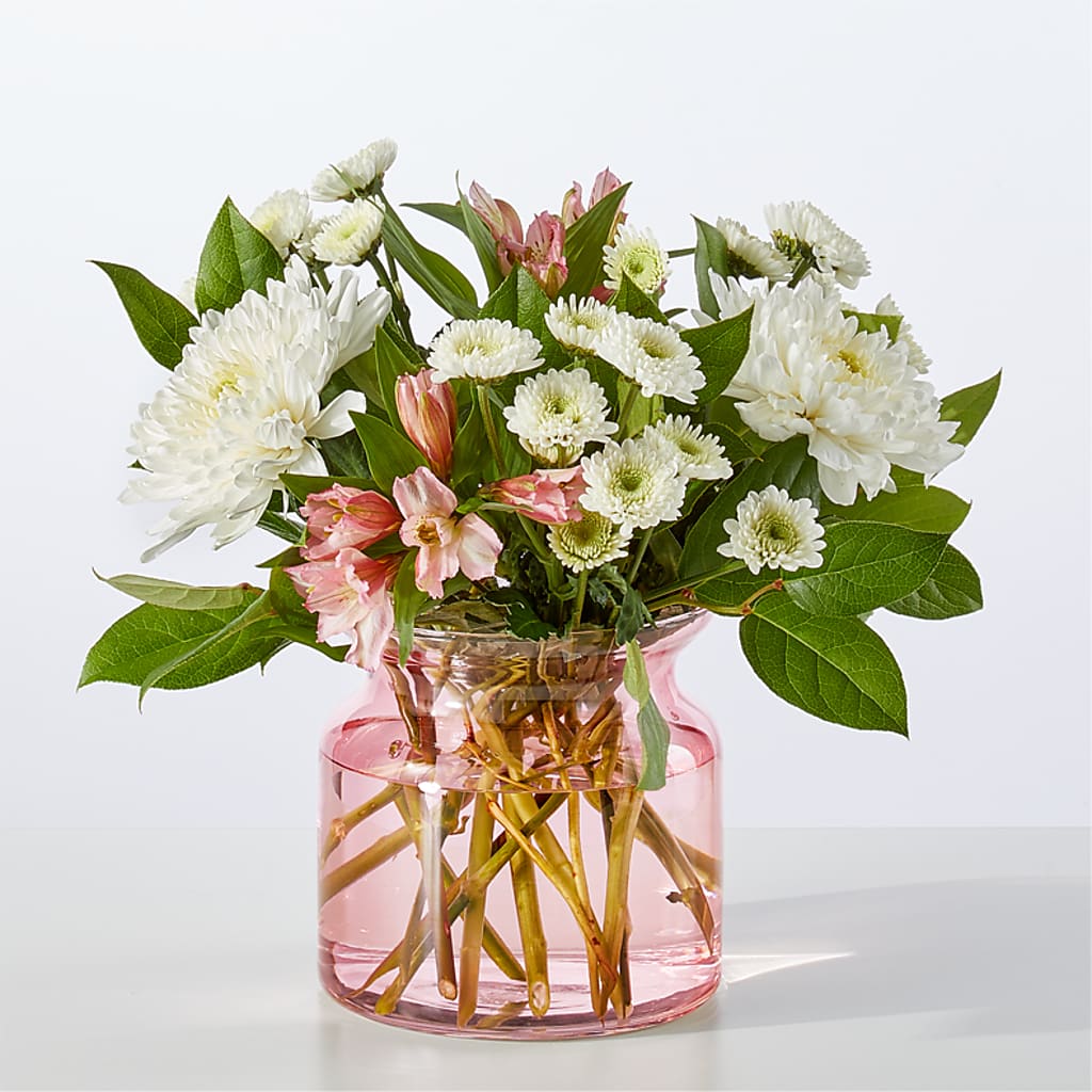 Infatuated Bouquet – HALL'S GIFT AND TREASURES FLORAL DESIGN, Vicksburg MS