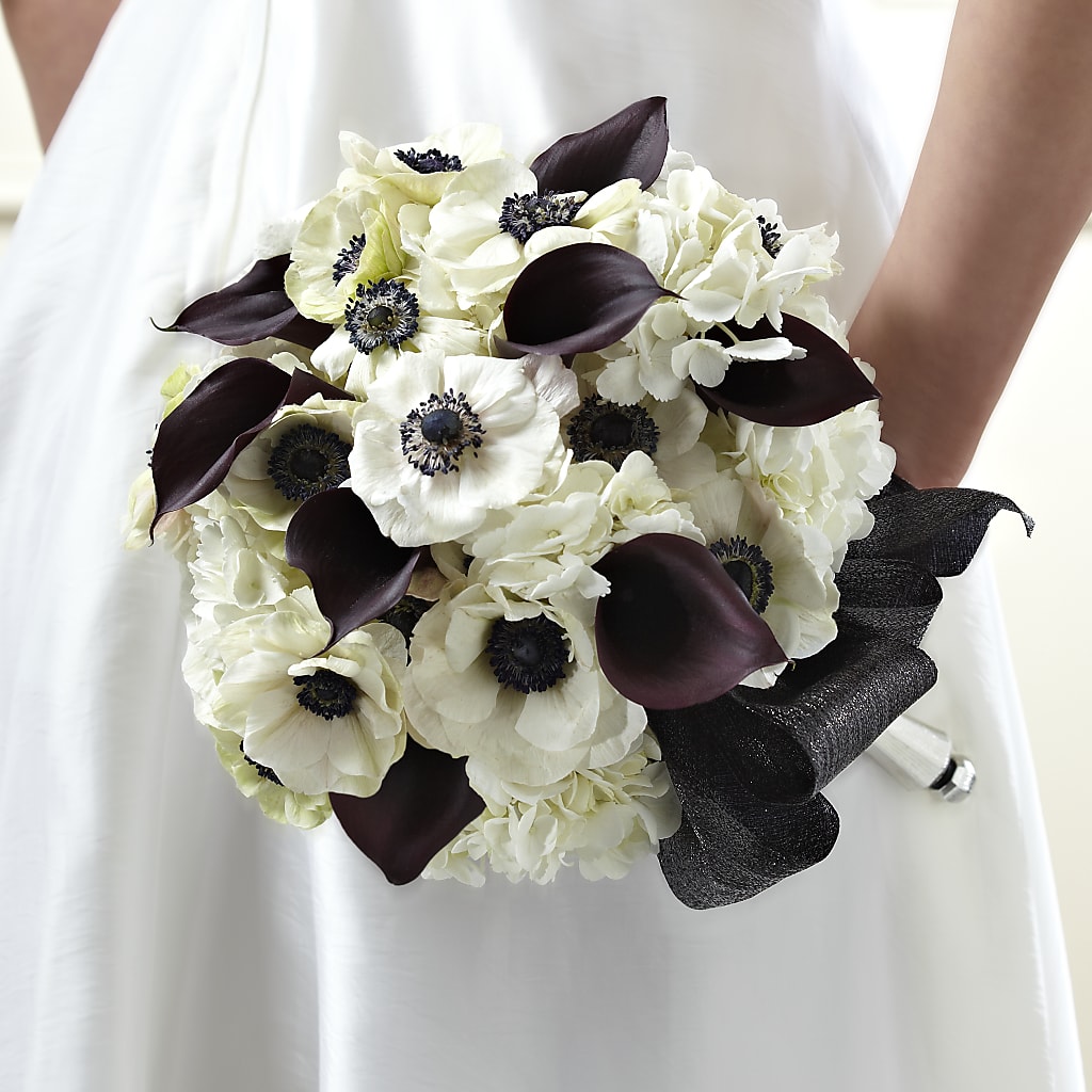 To Have and To Hold Bouquet – HALL'S GIFT AND TREASURES FLORAL DESIGN, Vicksburg MS