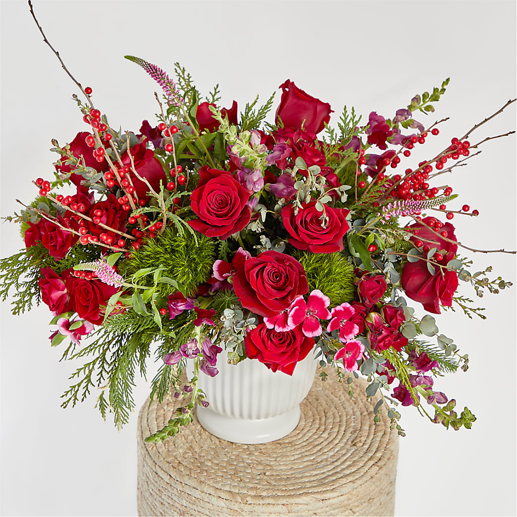 Big Red Bow Bouquet – HALL'S GIFT AND TREASURES FLORAL DESIGN, Vicksburg MS