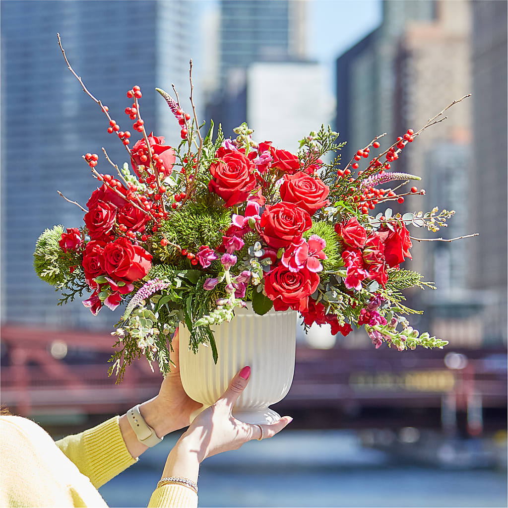 Big Red Bow Bouquet – HALL'S GIFT AND TREASURES FLORAL DESIGN, Vicksburg MS