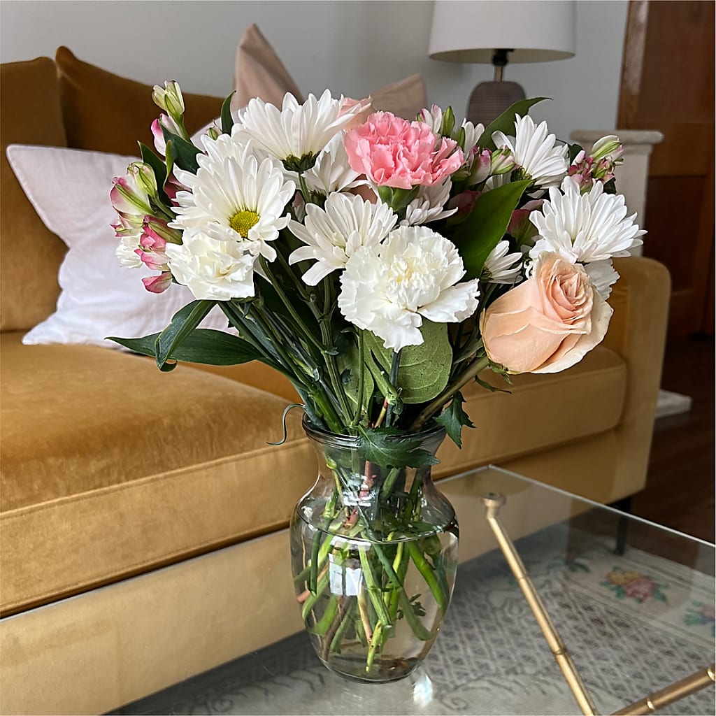 Blush Crush Bouquet – HALL'S GIFT AND TREASURES FLORAL DESIGN, Vicksburg MS