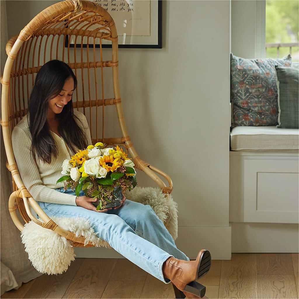 Luminous Morning Bouquet – HALL'S GIFT AND TREASURES FLORAL DESIGN, Vicksburg MS