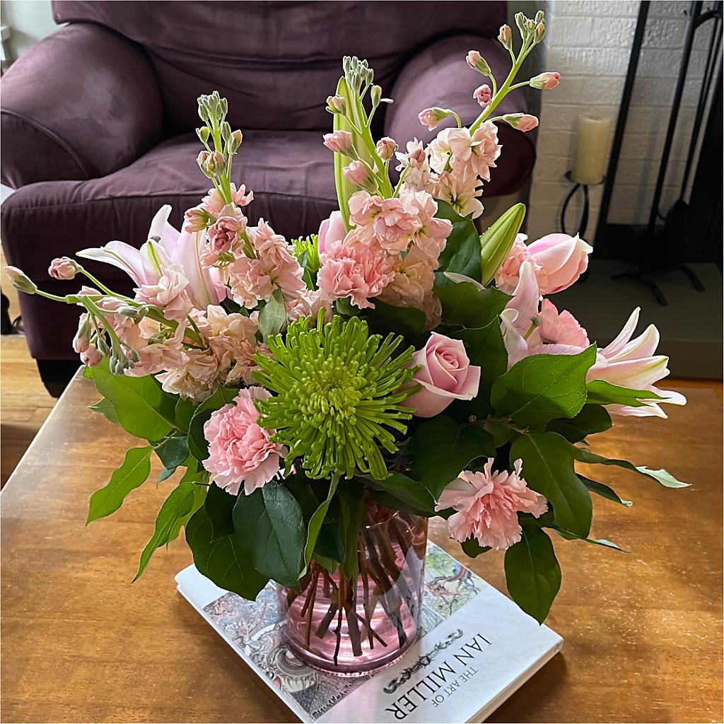 Pretty in Pink Bouquet – HALL'S GIFT AND TREASURES FLORAL DESIGN, Vicksburg MS