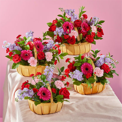 Pink Picnic Basket – HALL'S GIFT AND TREASURES FLORAL DESIGN, Vicksburg MS