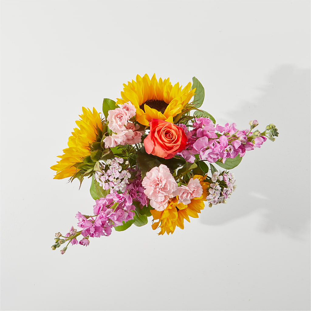 Yellow Brick Road Bouquet – HALL'S GIFT AND TREASURES FLORAL DESIGN, Vicksburg MS