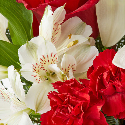 Holiday Season Bouquet – HALL'S GIFT AND TREASURES FLORAL DESIGN, Vicksburg MS