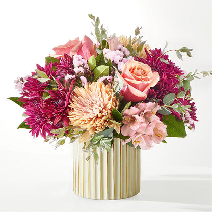Berry Cobbler Bouquet with Ivory Vase – HALL'S GIFT AND TREASURES FLORAL DESIGN, Vicksburg MS