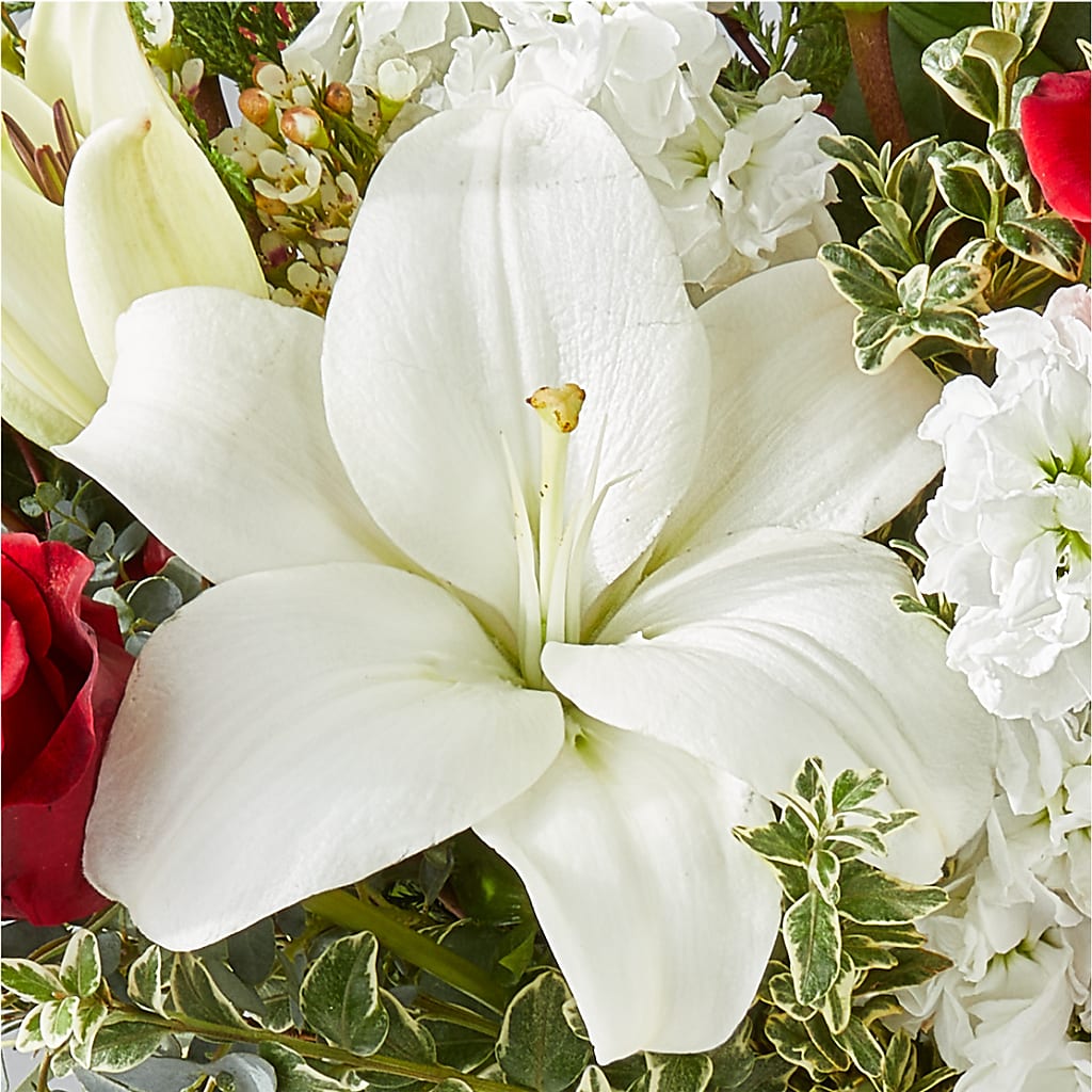 Twinkle Lights Bouquet – HALL'S GIFT AND TREASURES FLORAL DESIGN, Vicksburg MS