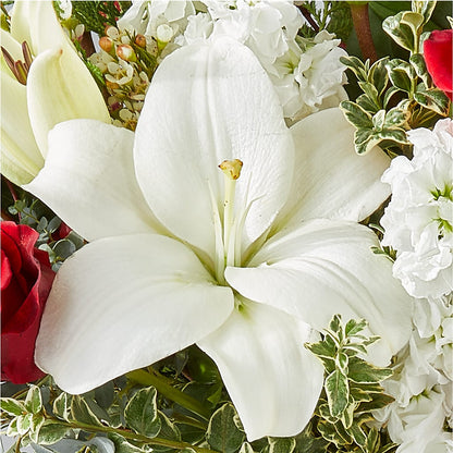 Twinkle Lights Bouquet – HALL'S GIFT AND TREASURES FLORAL DESIGN, Vicksburg MS