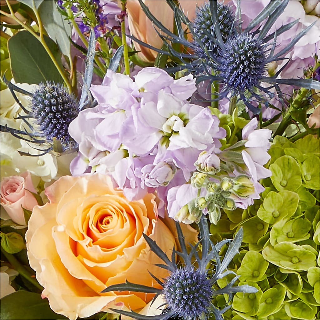 Porch Swing Bouquet – HALL'S GIFT AND TREASURES FLORAL DESIGN, Vicksburg MS