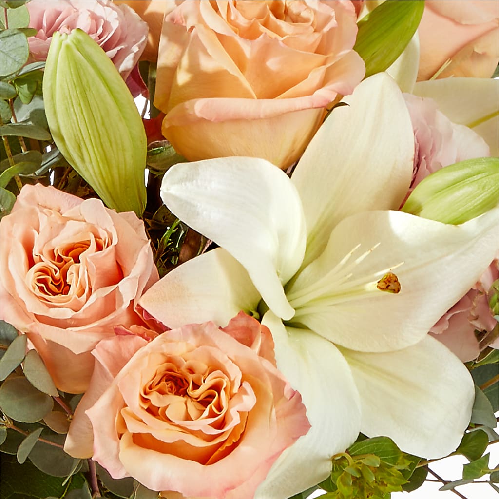 Grapefruit Splash Bouquet – HALL'S GIFT AND TREASURES FLORAL DESIGN, Vicksburg MS