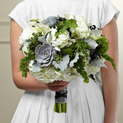 Sweet Innocence Bouquet – HALL'S GIFT AND TREASURES FLORAL DESIGN, Vicksburg MS