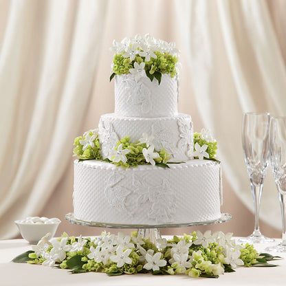 Bloom & Blossom Cake Decor – HALL'S GIFT AND TREASURES FLORAL DESIGN, Vicksburg MS